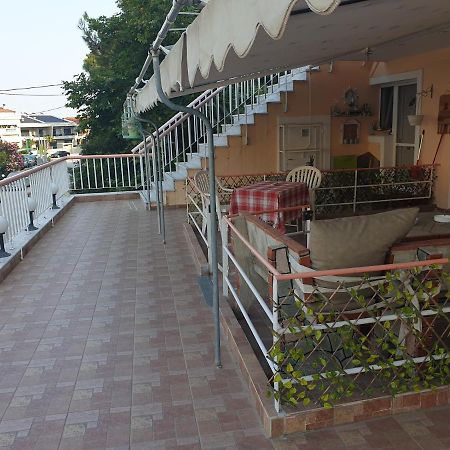 Anna Apartments Nea Peramos  Luaran gambar