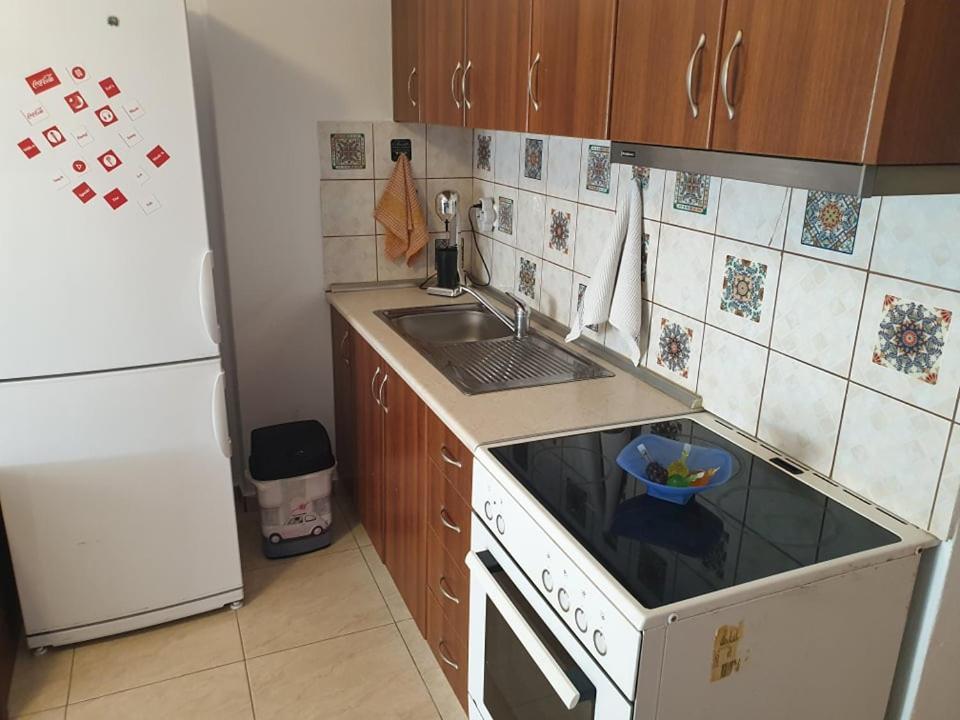 Anna Apartments Nea Peramos  Luaran gambar