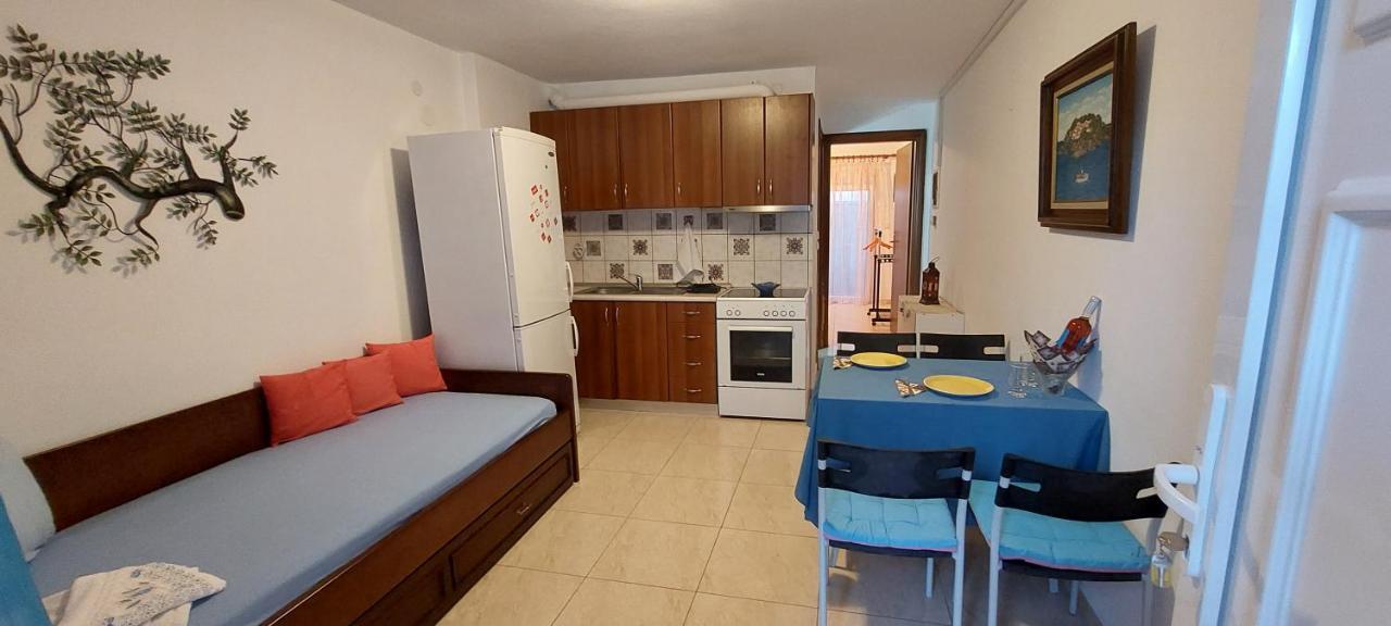 Anna Apartments Nea Peramos  Luaran gambar